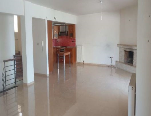 Tranquil Living on Private Plot