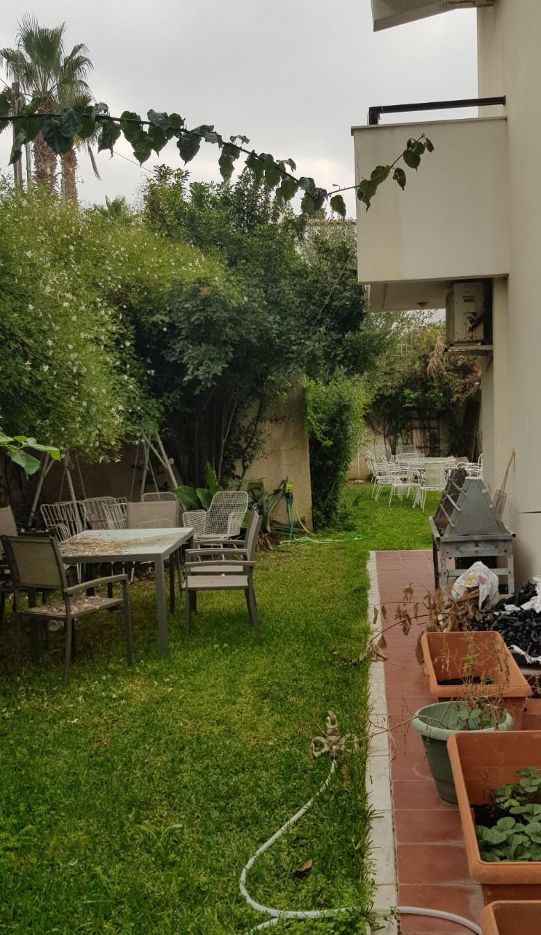 Tranquil Living on Private Plot