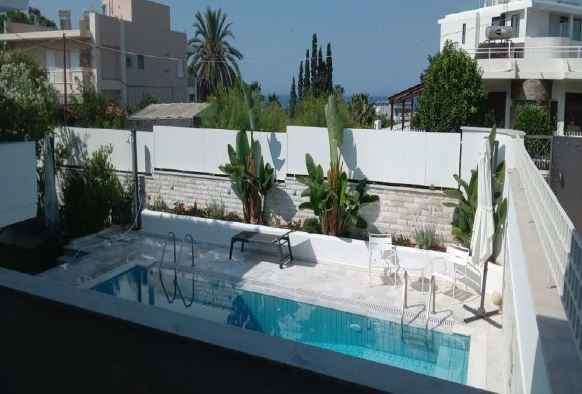 Tranquil Living on Private Plot