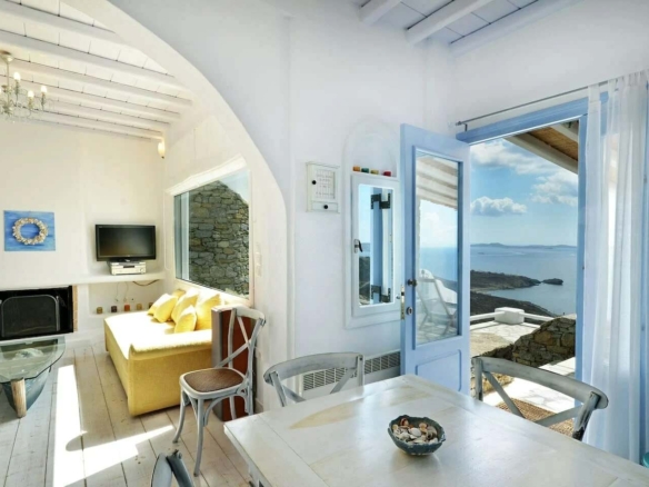 Dual-Level Charm in Mykonos