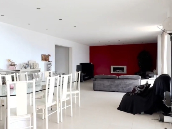 Sea View Elegance in Palaio Faliro