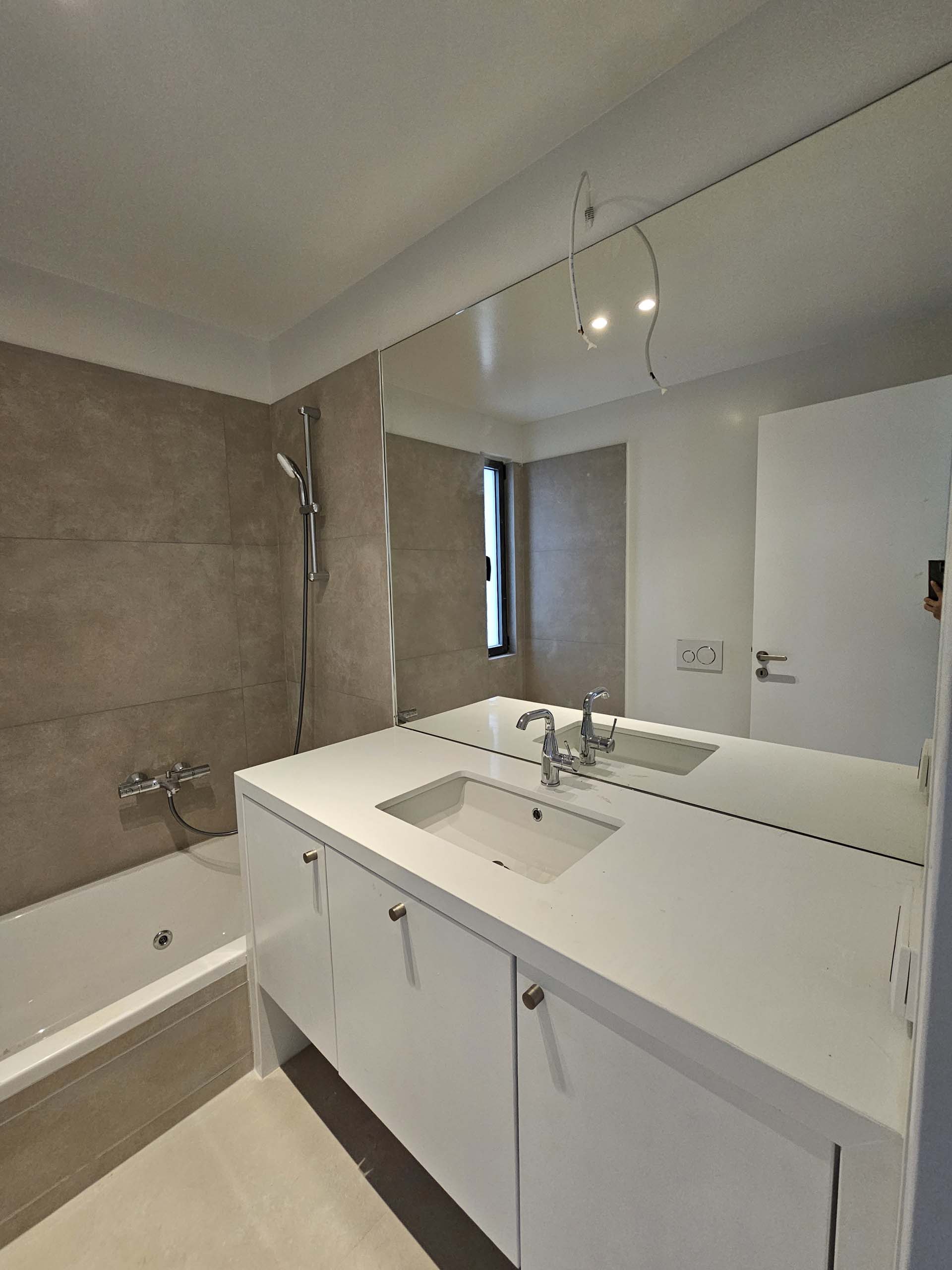 3a02d4acd237465f8ec01367d0dac123-original Stylish Split-Level Living in Voula