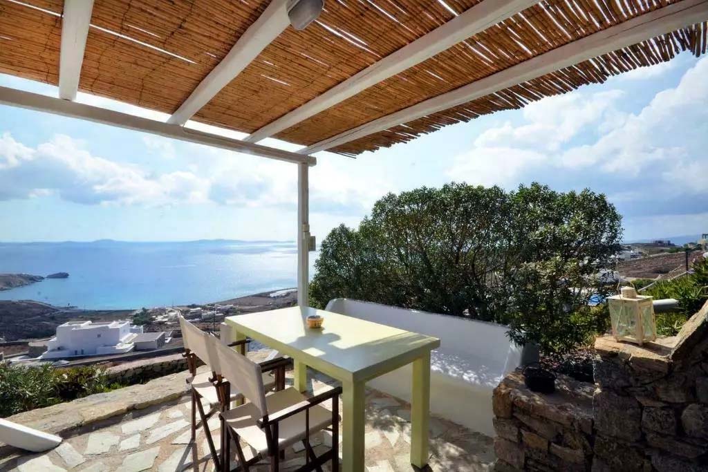 Dual-Level Charm in Mykonos