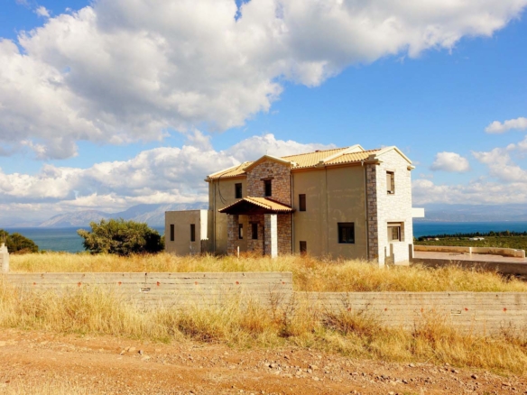 Contemporary Estate with Pool in Anthidonos