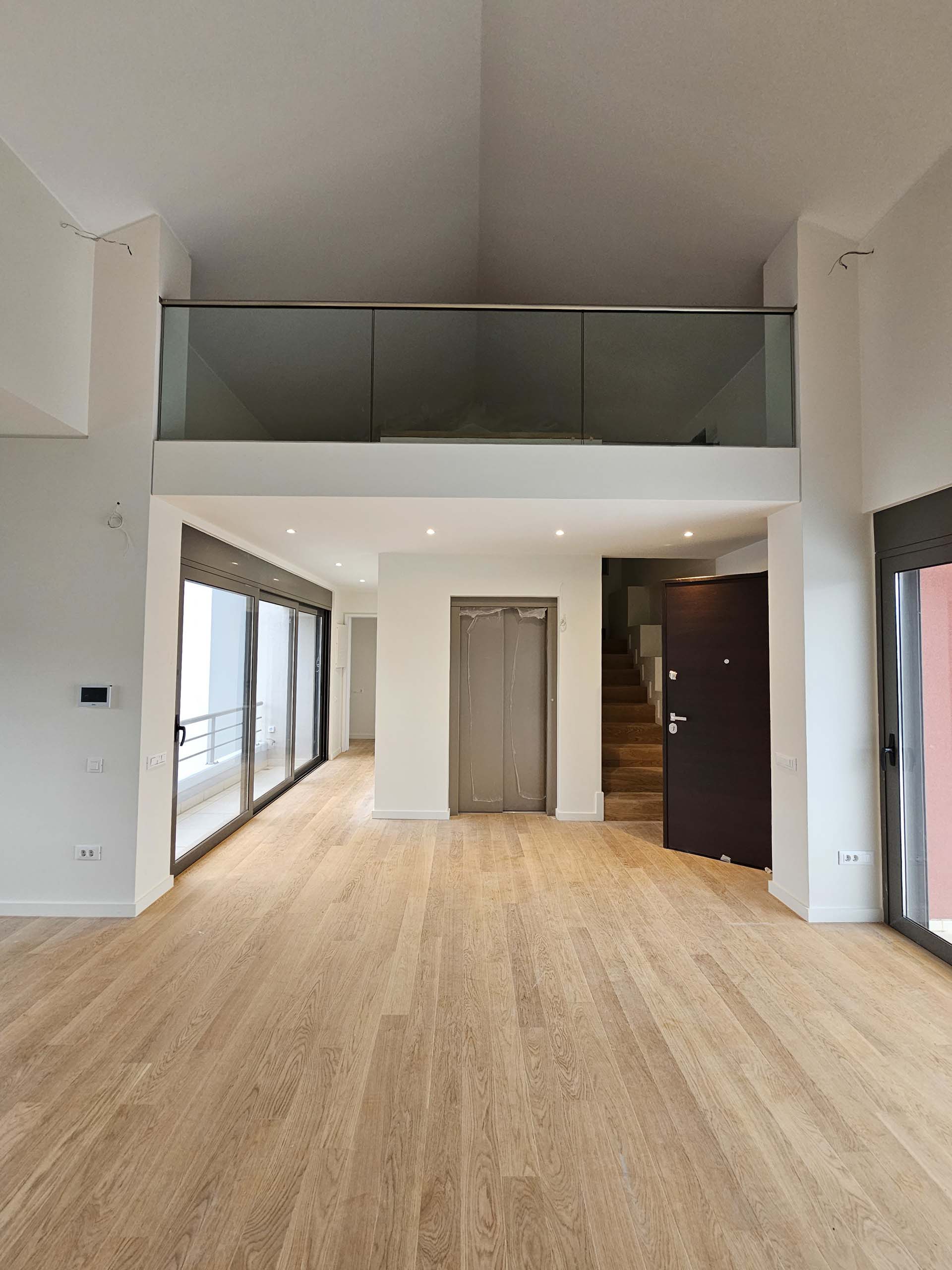 55fe1db3c13845a189af7e3f430b2290-original Stylish Split-Level Living in Voula