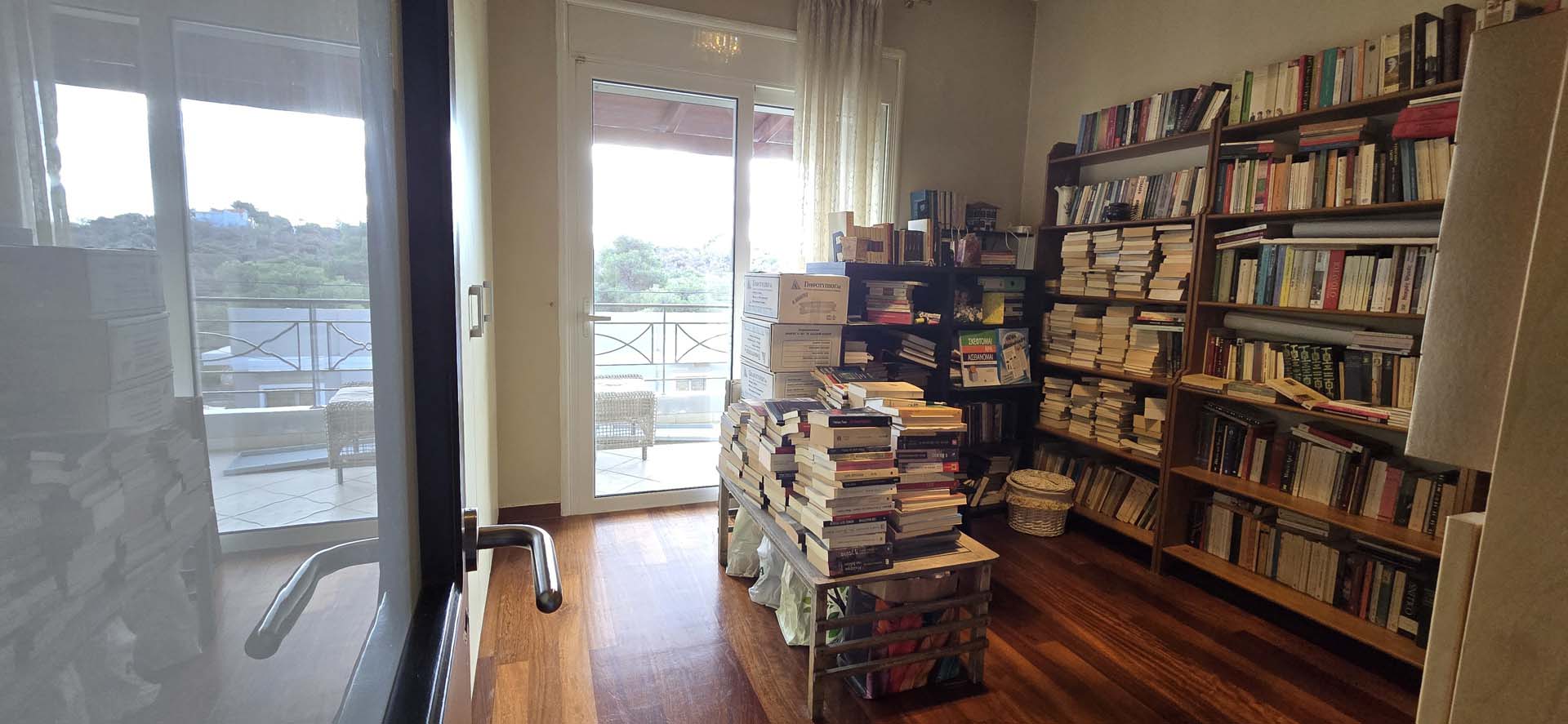 Multi-Level Elegance in Nea Penteli