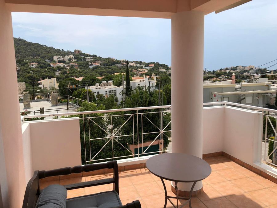 Sea View Residence in Saronida