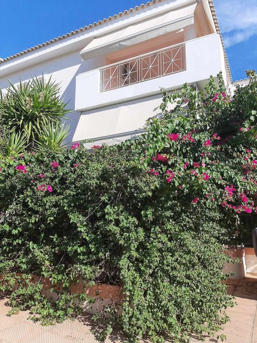 Sea View Residence in Saronida