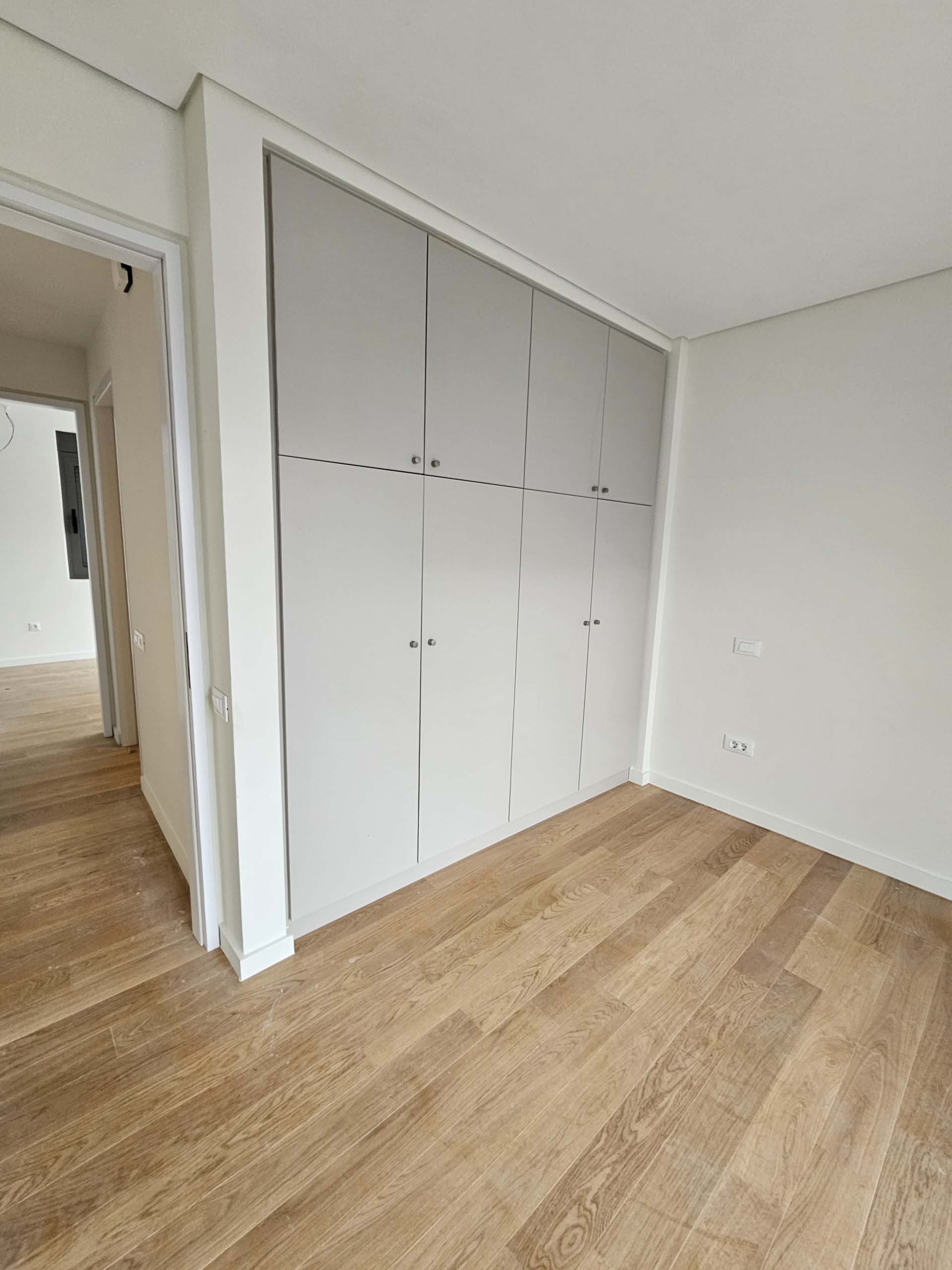 9b43b83fb66a42b29d62f23331cdb1be-original Stylish Split-Level Living in Voula