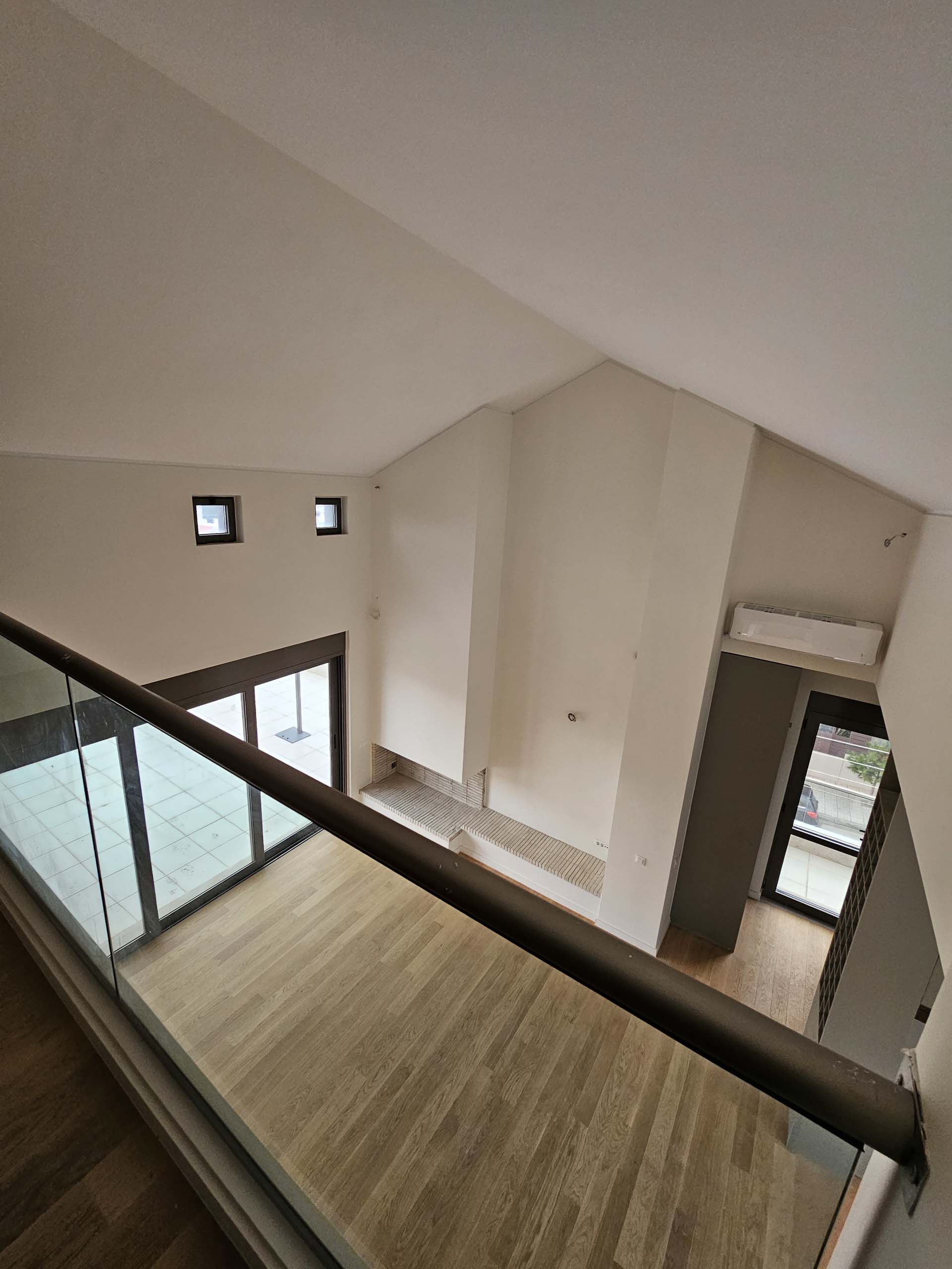 ad6c89581c3e483880d9f733707ec282-original Stylish Split-Level Living in Voula