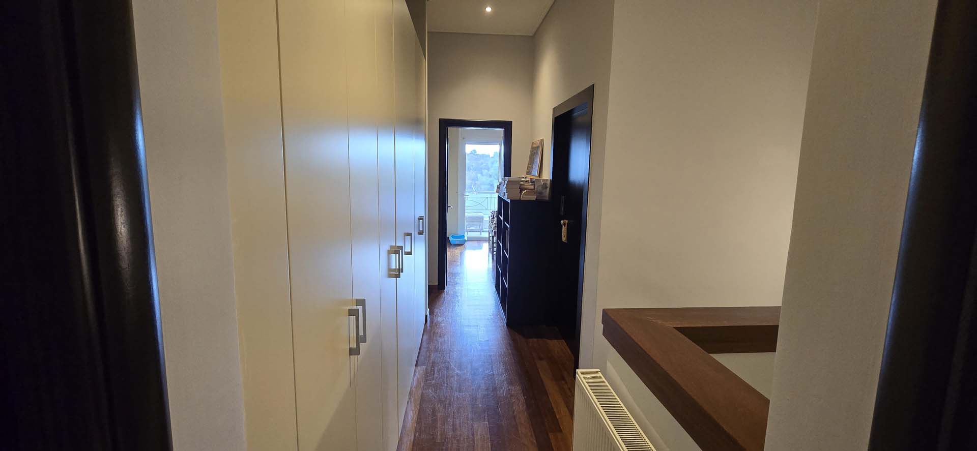 Multi-Level Elegance in Nea Penteli