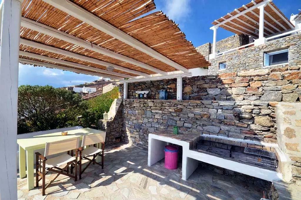Dual-Level Charm in Mykonos