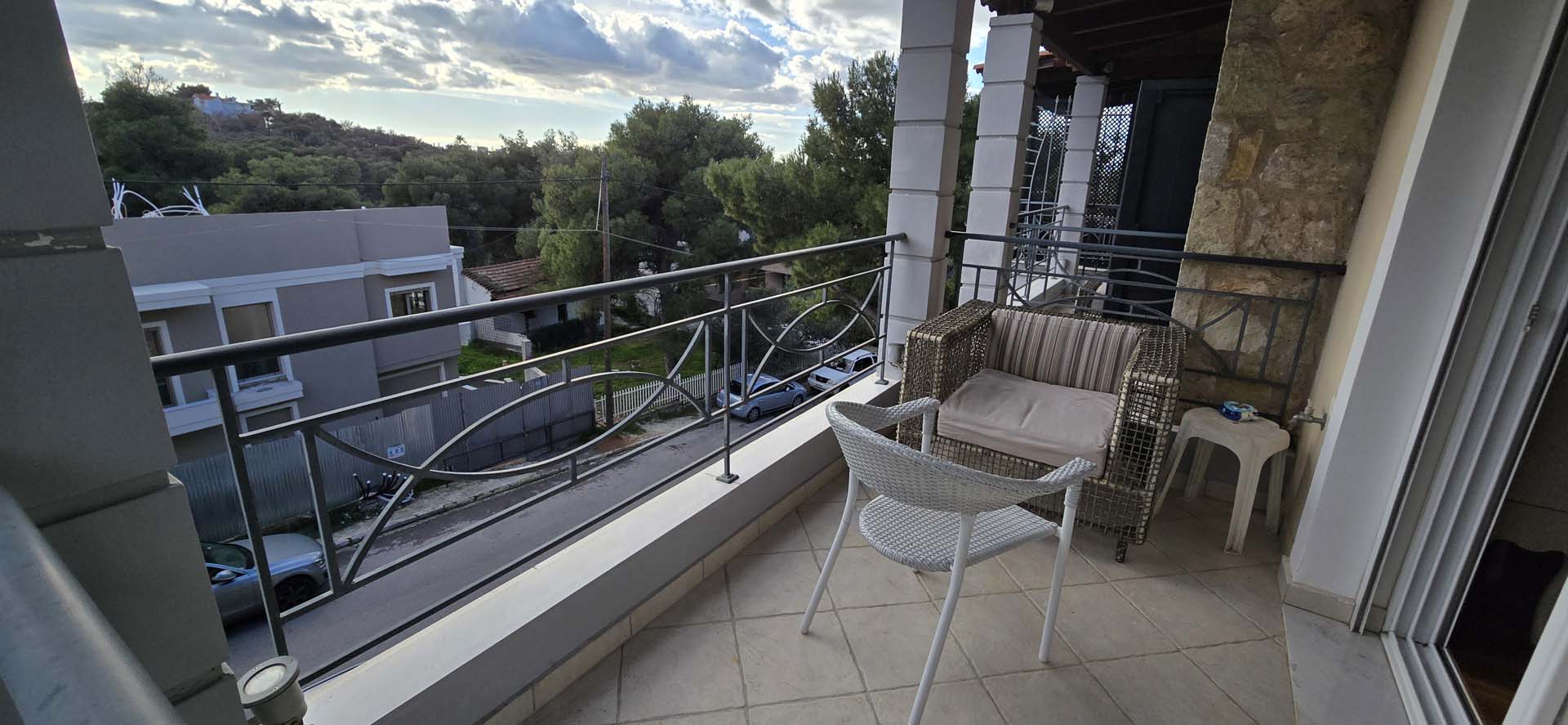 Multi-Level Elegance in Nea Penteli