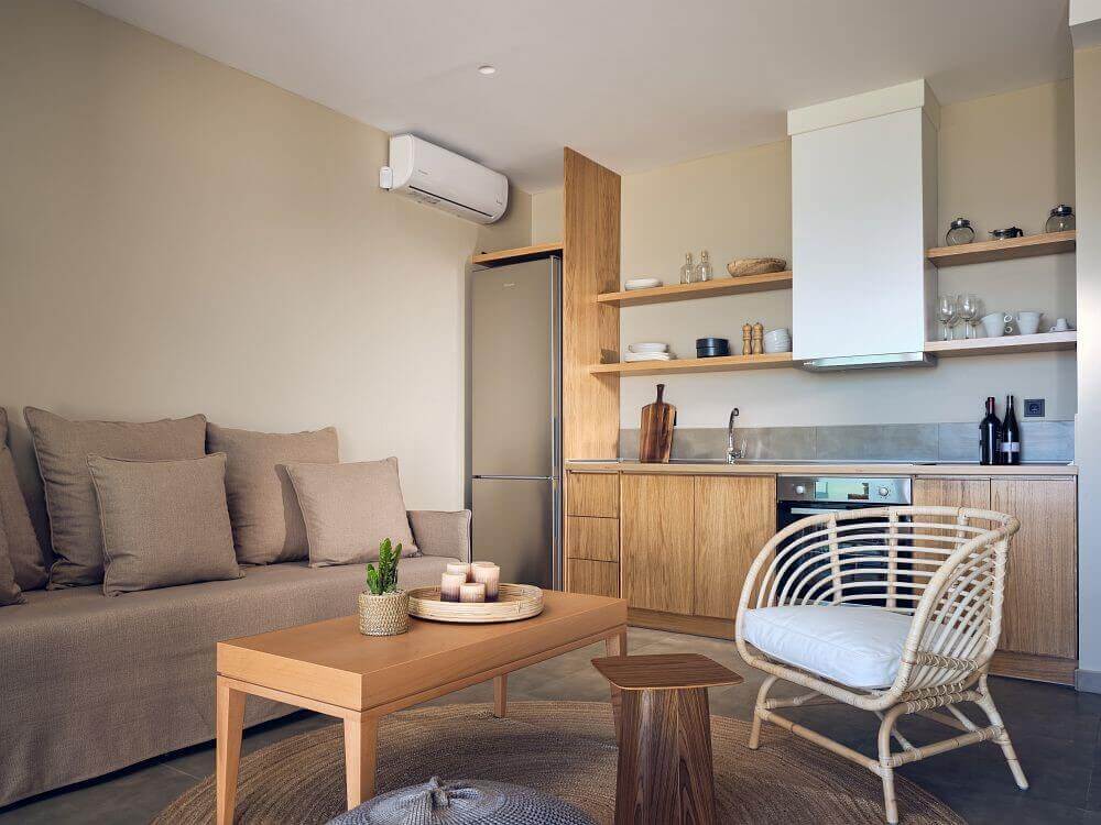 Modern Trio in Tranquil Kypseli