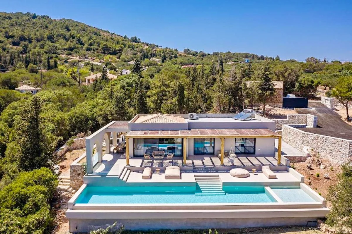 1 Secluded Elegance Near the Northern Coast