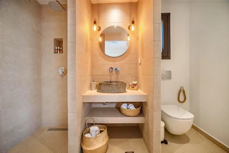 Secluded Elegance Near the Northern Coast