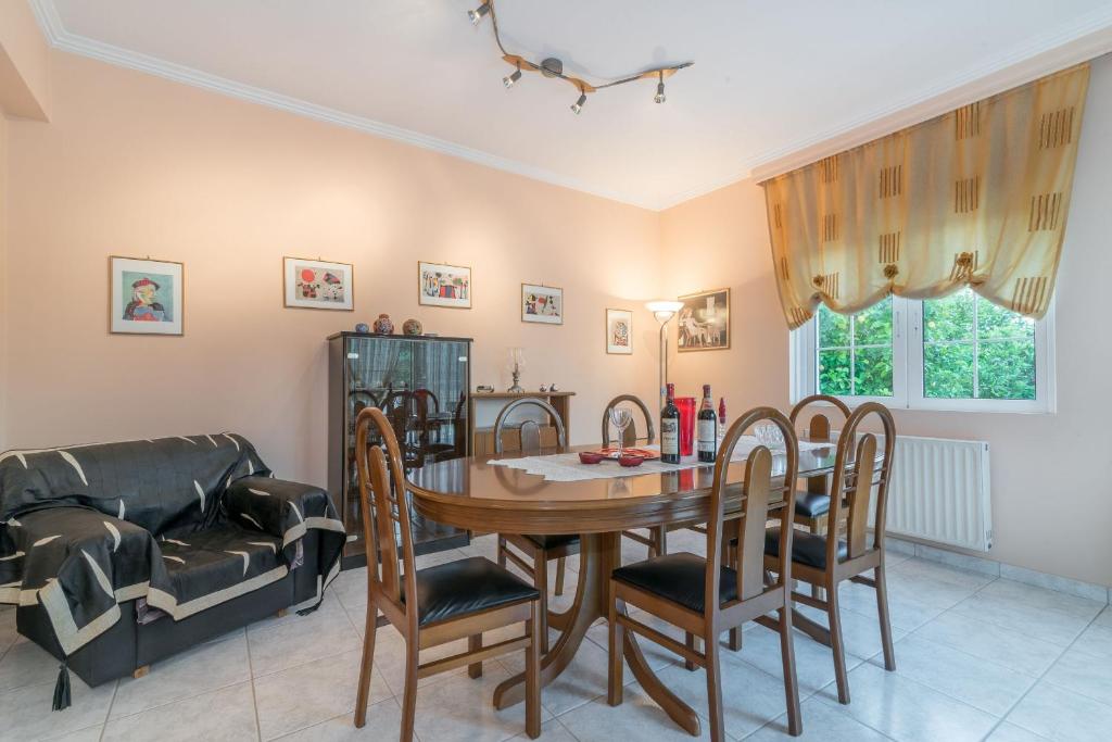 Refined 3-Level Living Near Zakynthos Town