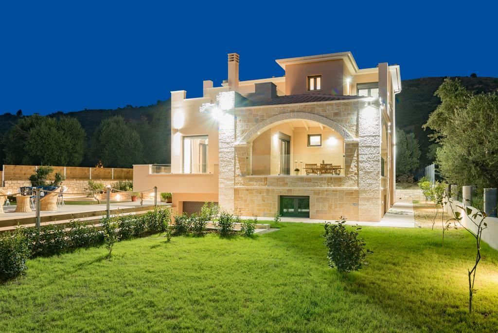 Modern Comfort Near Kalamaki Beach