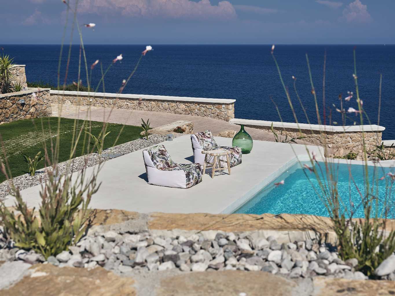 Ultra-Private Retreat with Direct Sea Access