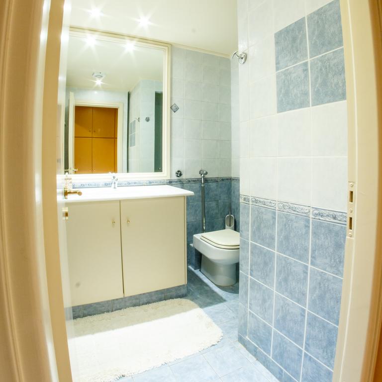 Seafront Villa for Sale – Beachfront Luxury in Akrotiri