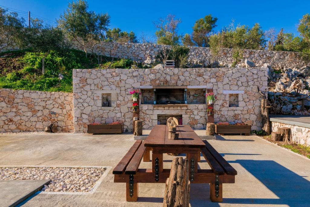 Panoramic Coastal Charm in Agios Nikolaos
