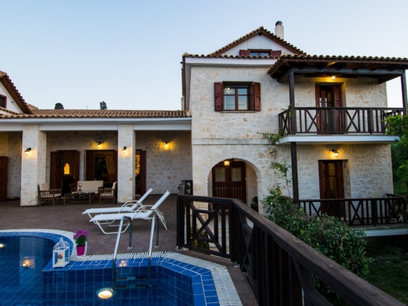 Tranquil Luxury Near the Sea