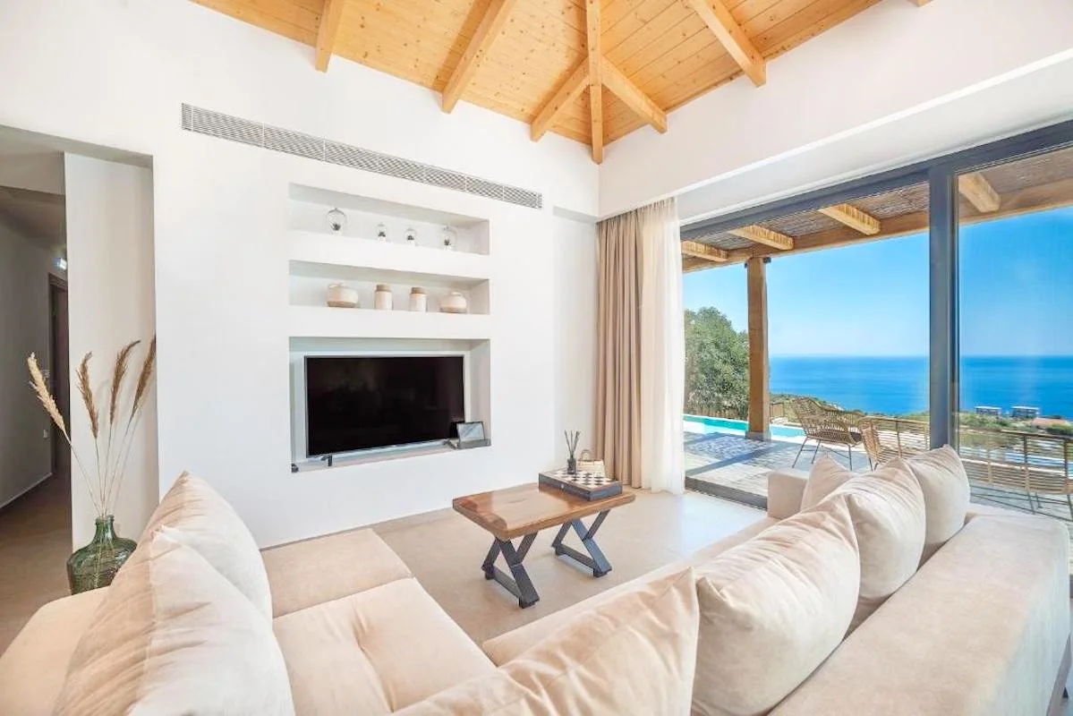 3 Secluded Elegance Near the Northern Coast