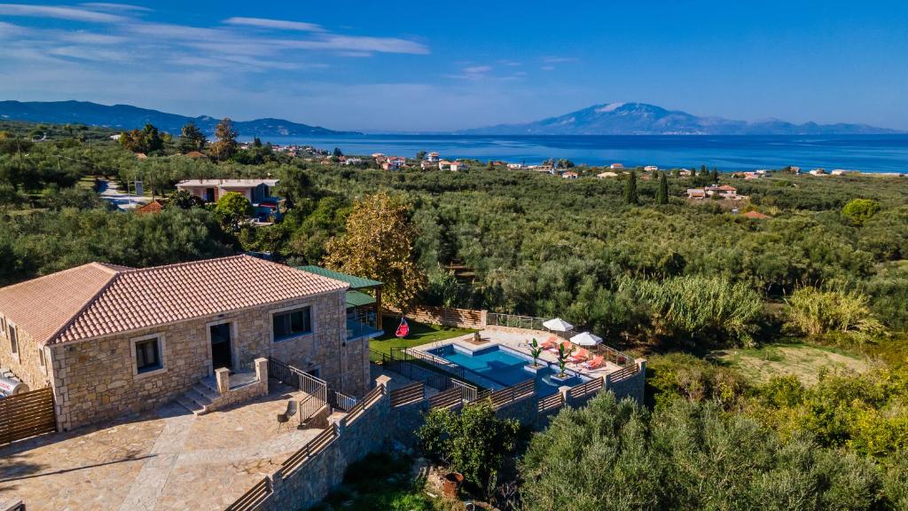 Modern Comfort Near the Sea in Kypseli