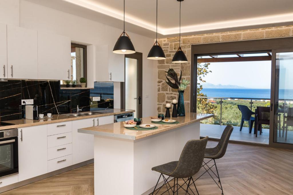 Modern Comfort Near the Sea in Kypseli