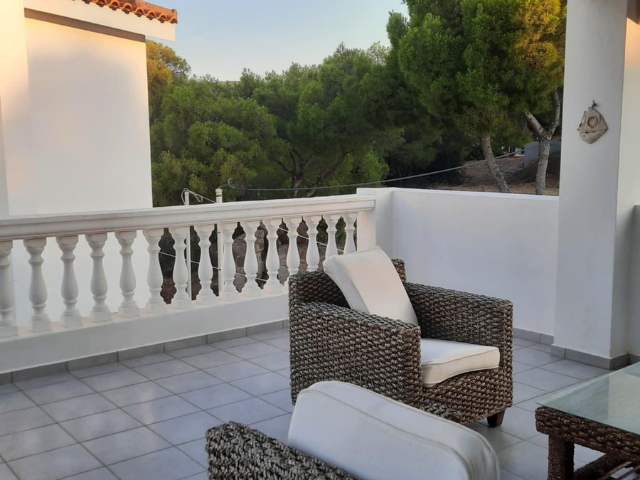 Sea View Living in Aegina