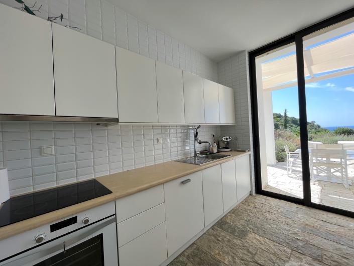 Seaside Serenity in Dafni, Vasilikos