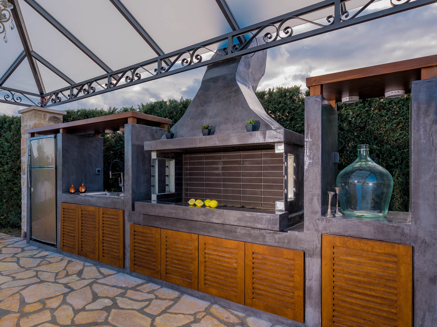 Elegant Trio on the Shores of Kypseli