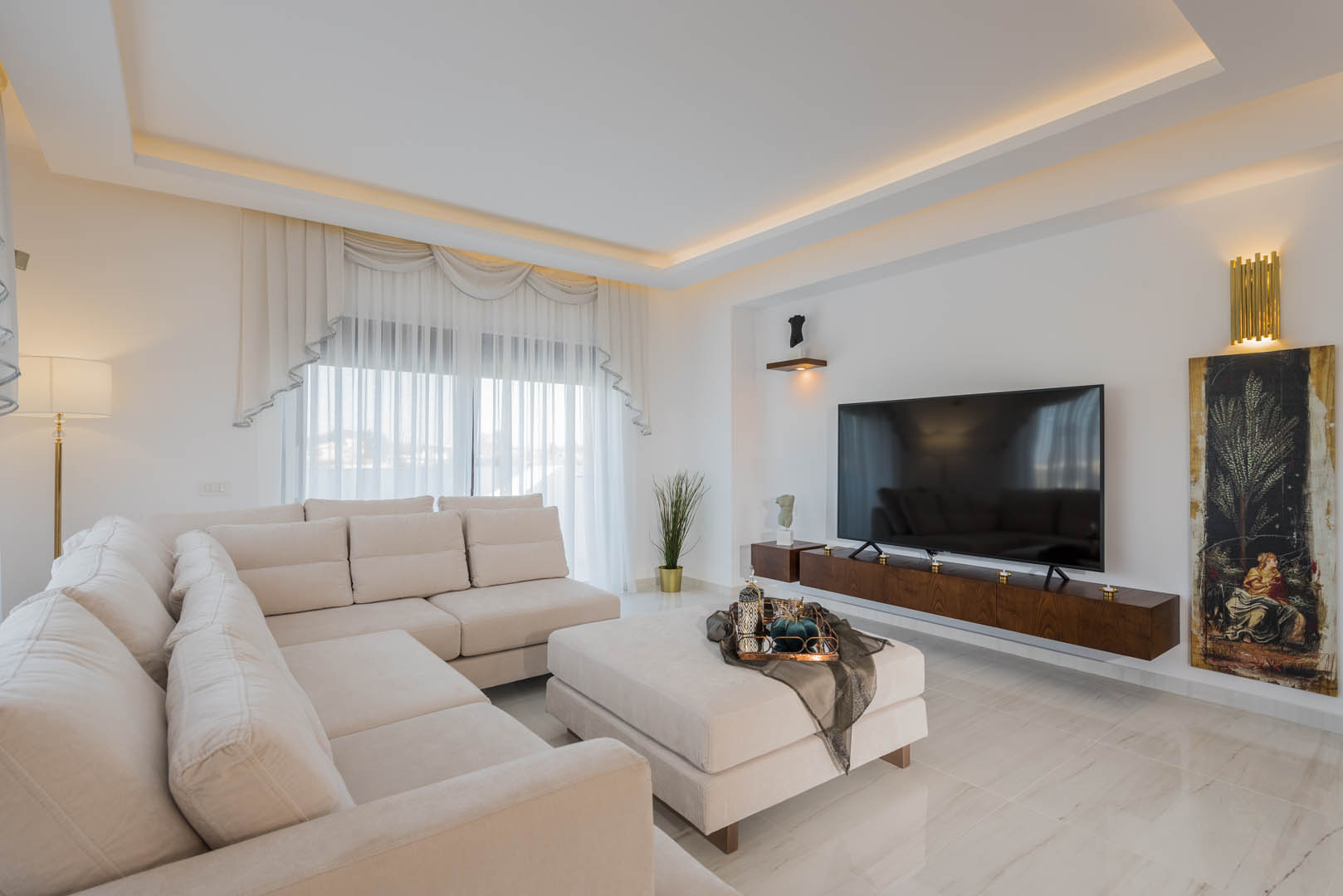 Elegant Trio on the Shores of Kypseli