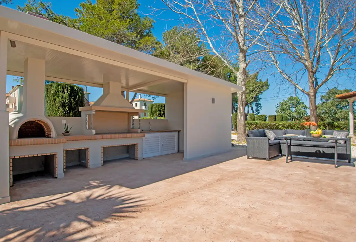 Renovated Estate with Pool & Tennis Court near Zakynthos Town