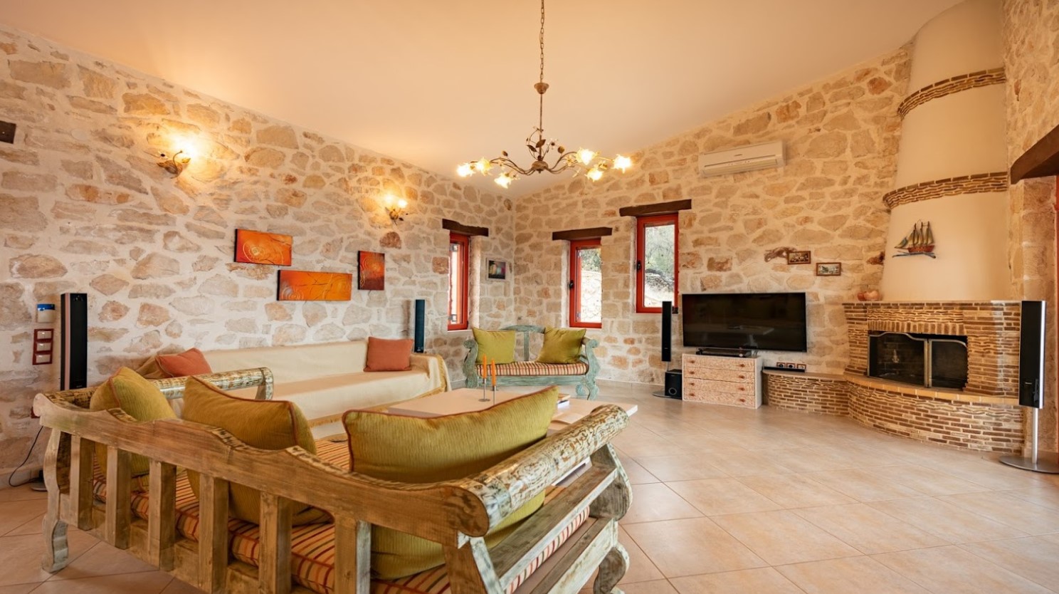 Coastal Living in Agios Nikolaos