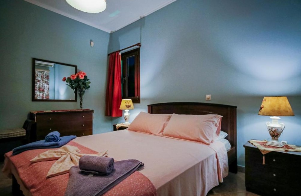 Spacious Living Near Zakynthos Town & Tsilivi