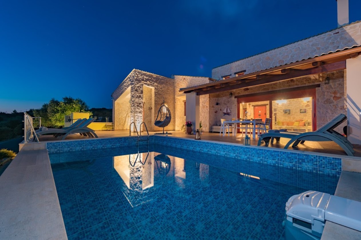 Coastal Living in Agios Nikolaos