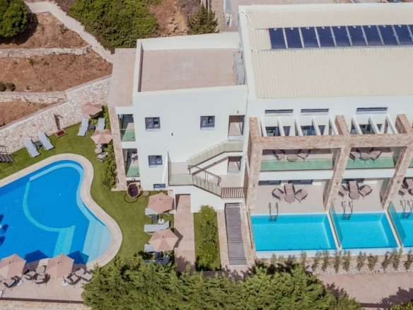 Dual-Residence Villa for Sale – Elevated Sea Views in Akrotiri