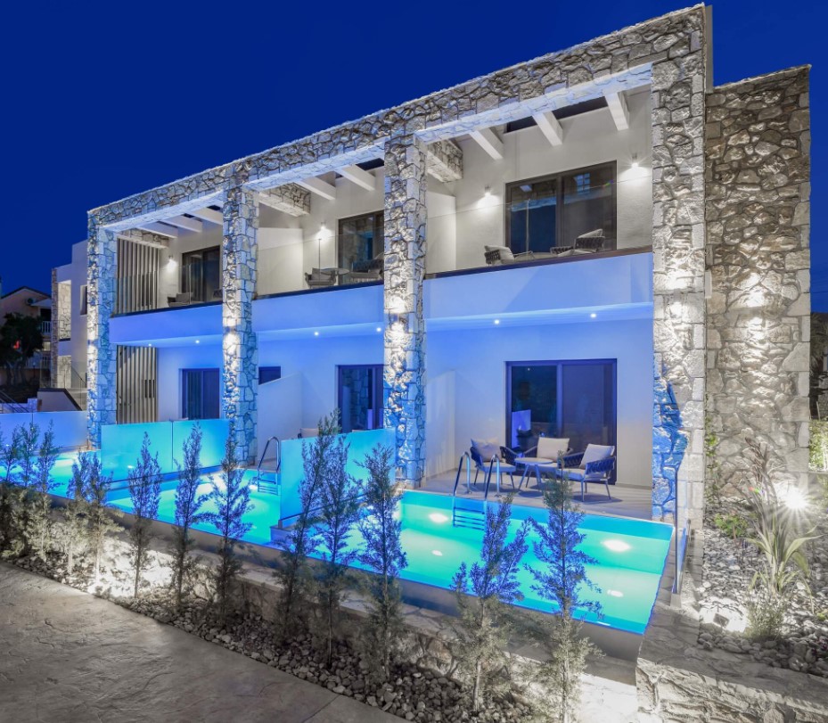 Dual-Residence Villa for Sale – Elevated Sea Views in Akrotiri