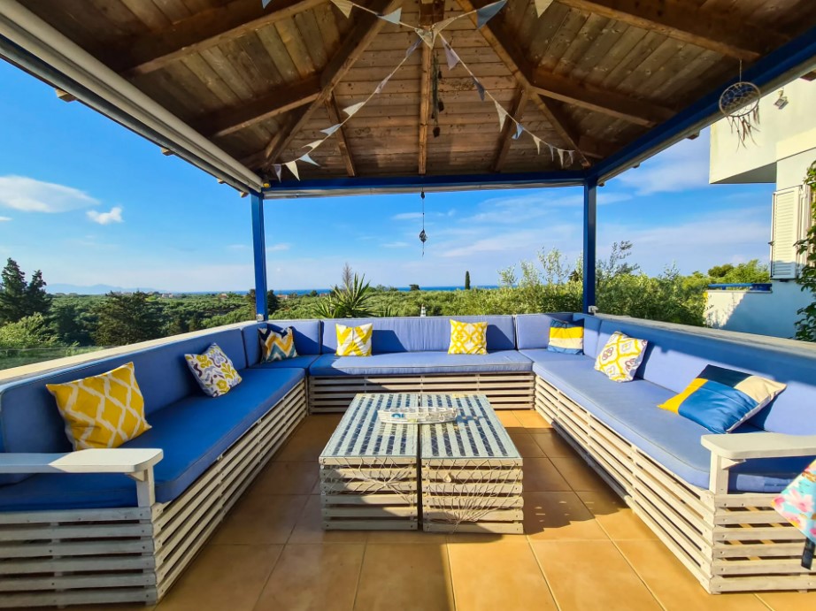 Sunset Views & Seaside Elegance in Tsilivi