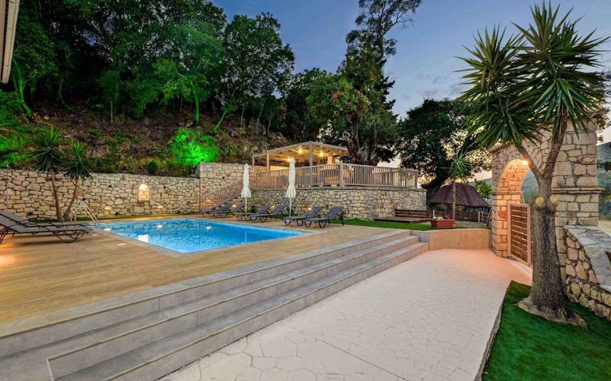 Contemporary Elegance Near Dafni Beach, Vasilikos