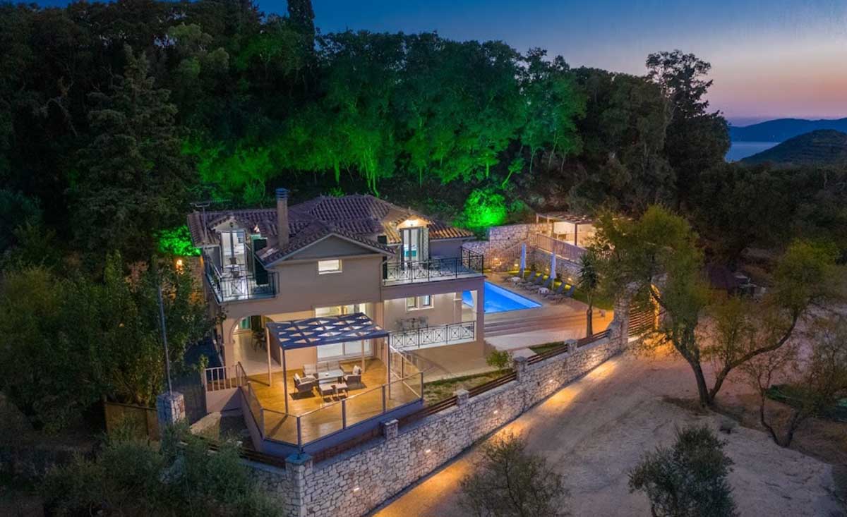 Contemporary Elegance Near Dafni Beach, Vasilikos