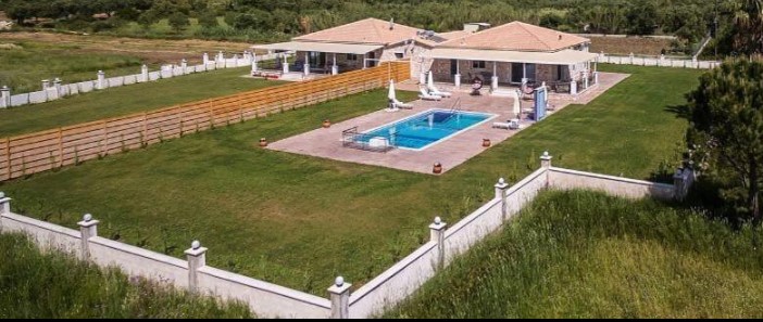 Dual Luxury Residences Near the Sea in Alykes