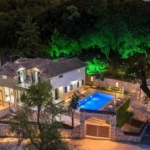 Contemporary Elegance Near Dafni Beach, Vasilikos