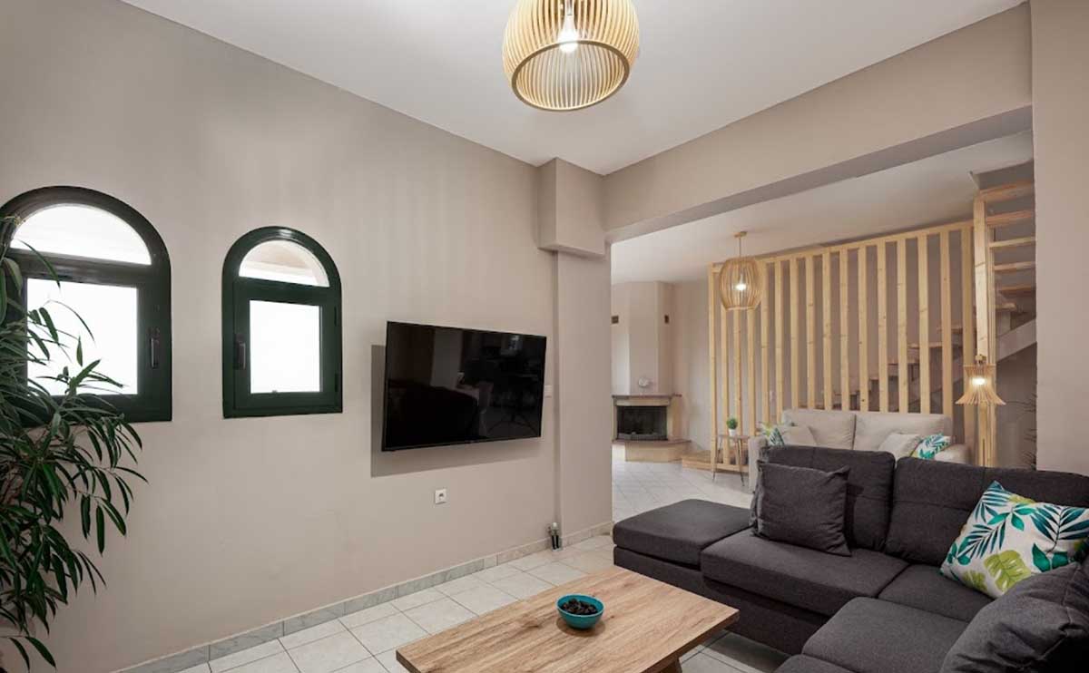 Contemporary Elegance Near Dafni Beach, Vasilikos