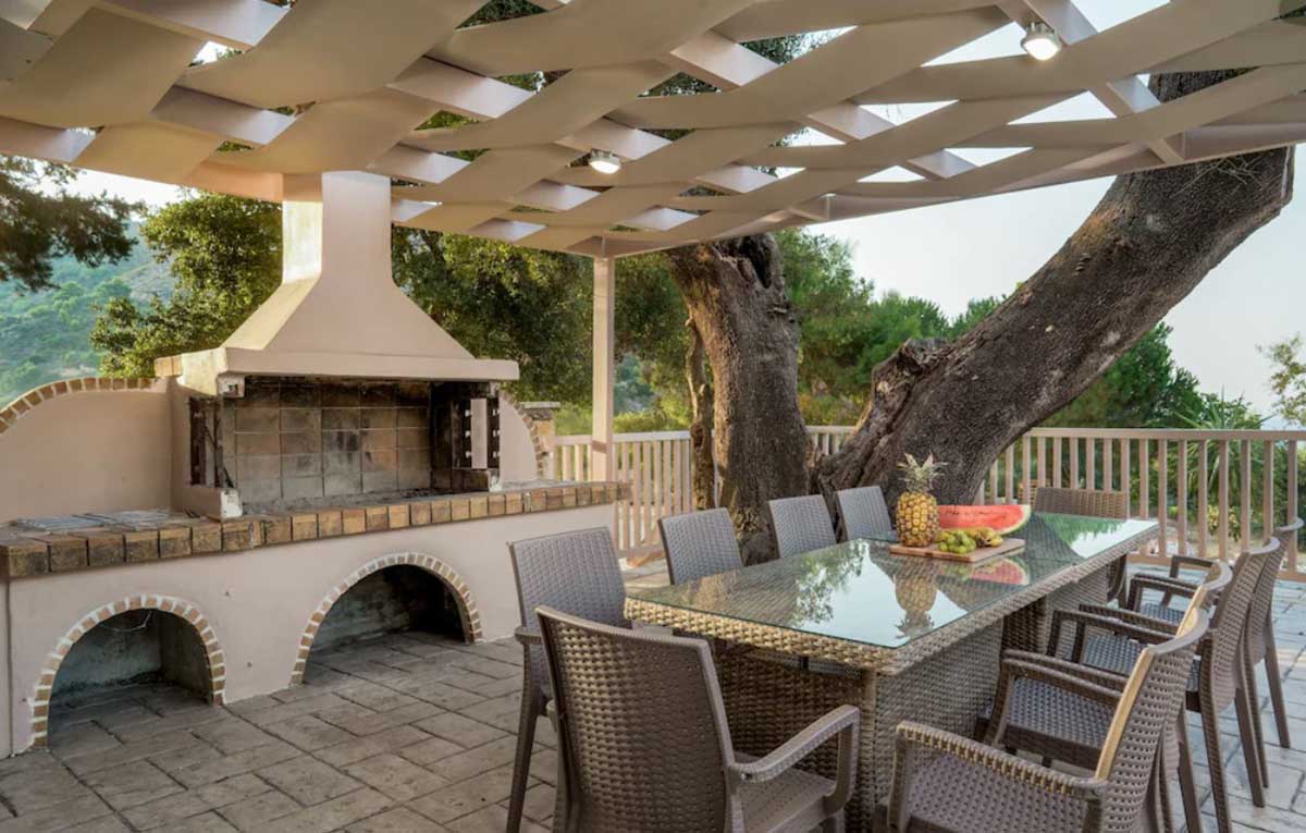 Contemporary Elegance Near Dafni Beach, Vasilikos