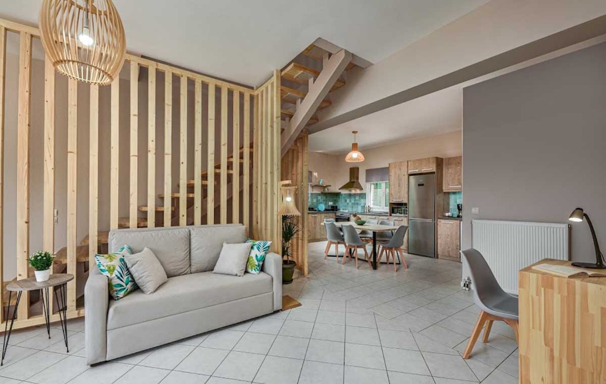 Contemporary Elegance Near Dafni Beach, Vasilikos