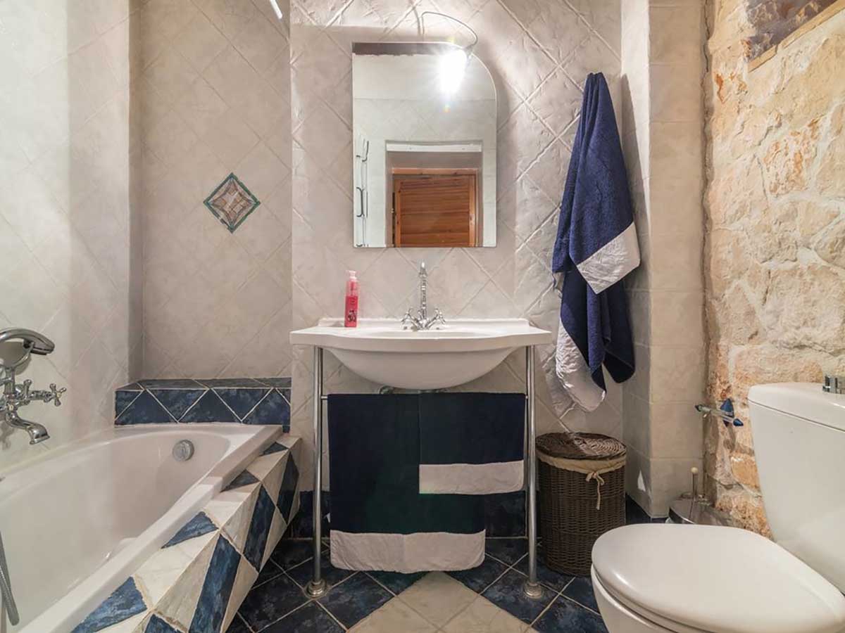 Mountain View Retreat Near Zakynthos Town