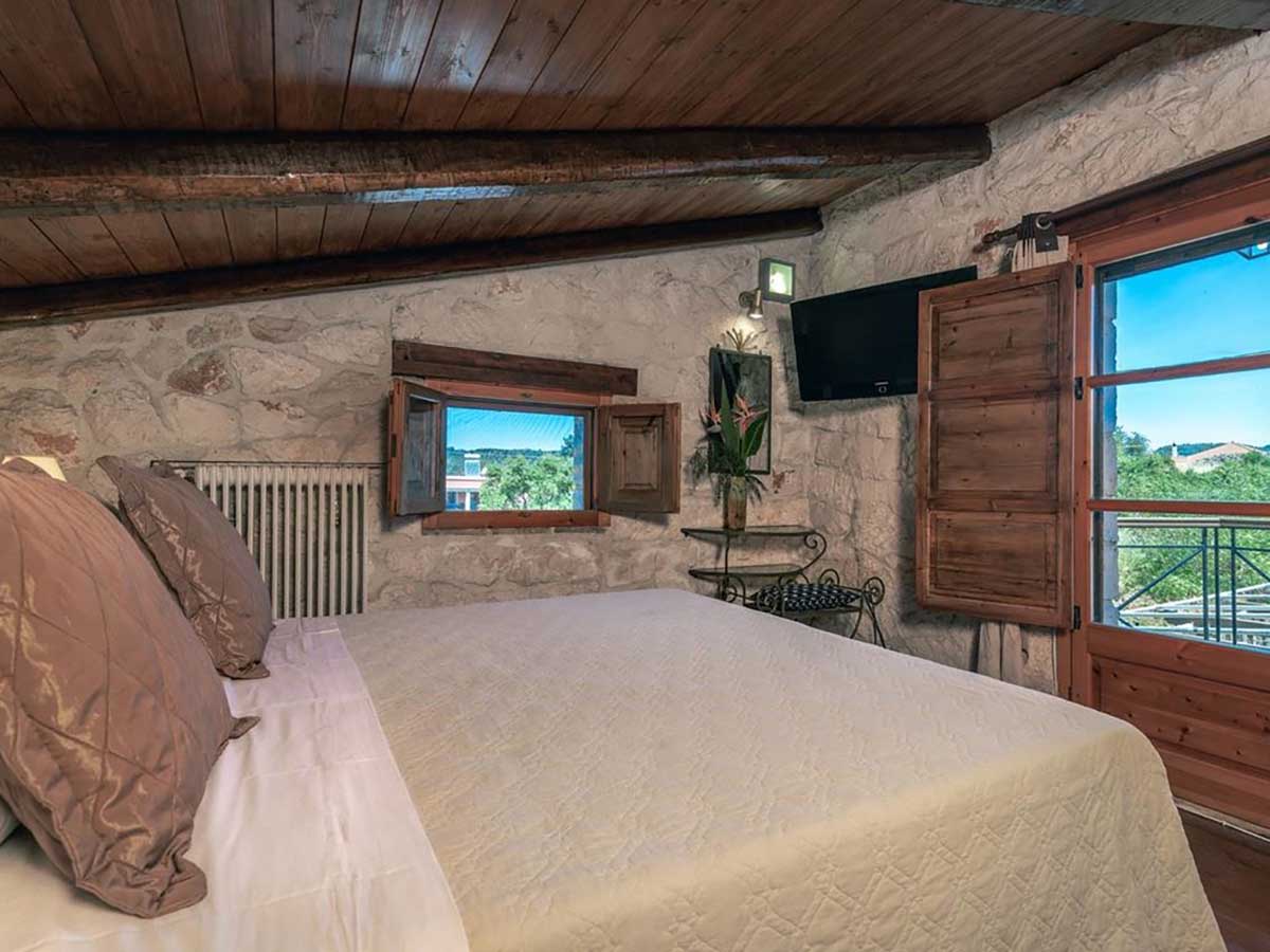 Mountain View Retreat Near Zakynthos Town