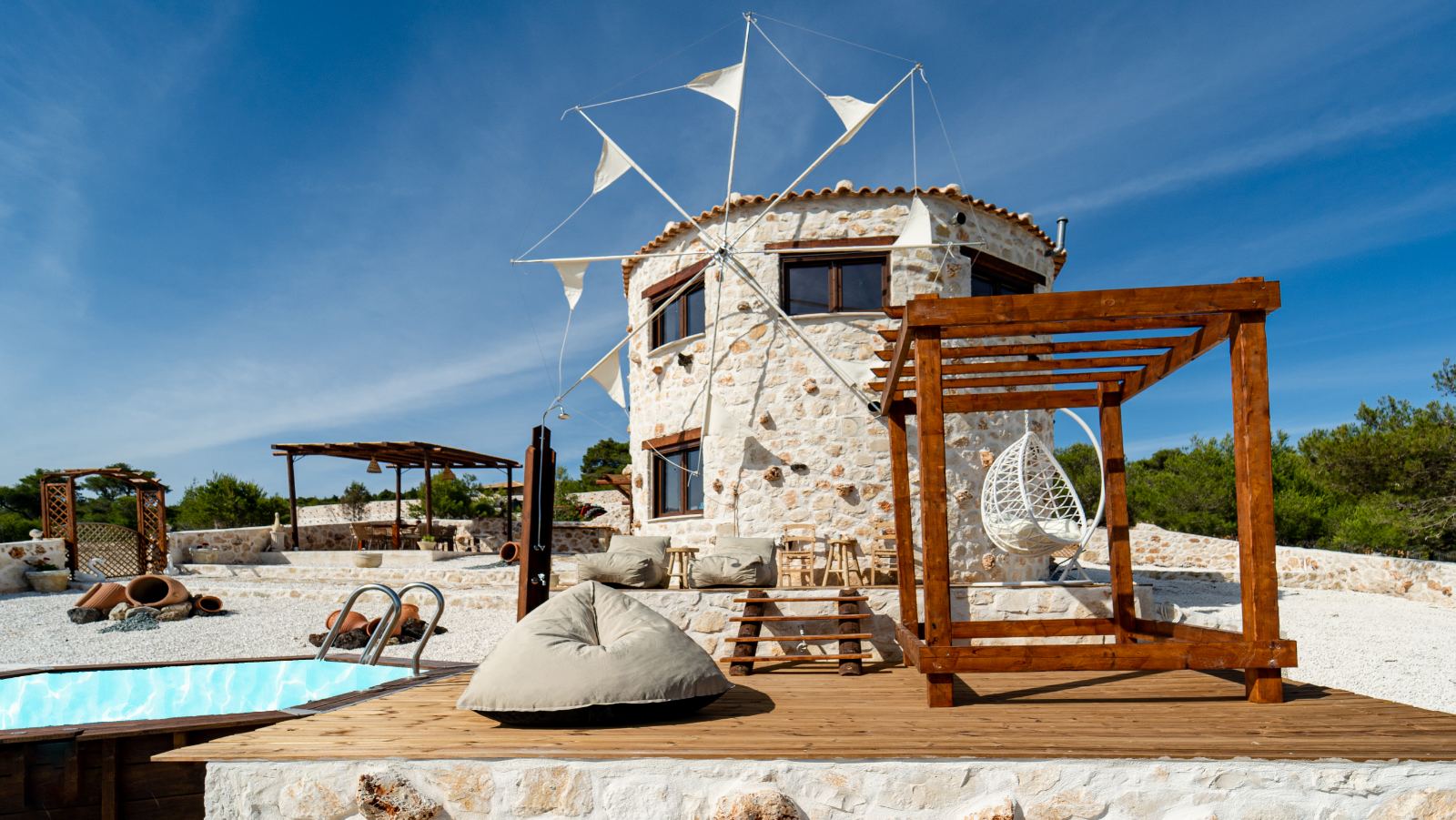 Rustic Retreat on 46,000 sq.m. Estate in Koiliomenos